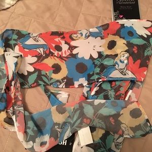 Alice in Wonderland Scarf NWT New